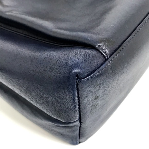 CHANEL Blue Shoulder Bag - Picture 8 of 16